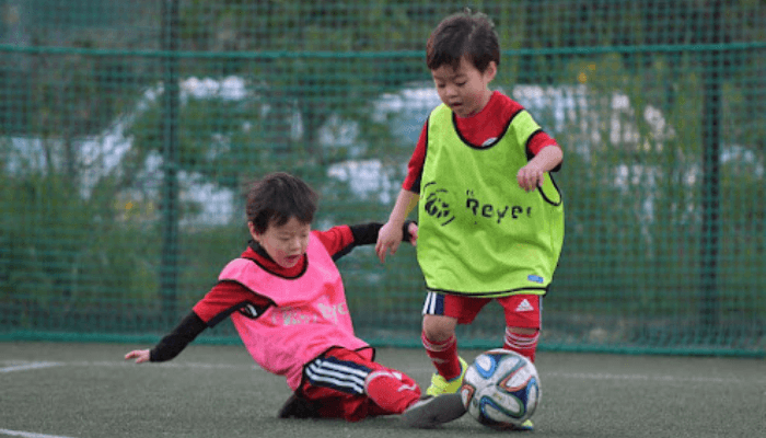 東急sレイエス フットボールスクール リーヴ新百合ヶ丘のアシスタントコーチ フロントスタッフ スポーツ求人なら スポジョバ